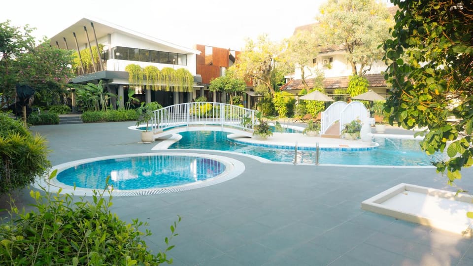 Property building, Swimming pool
