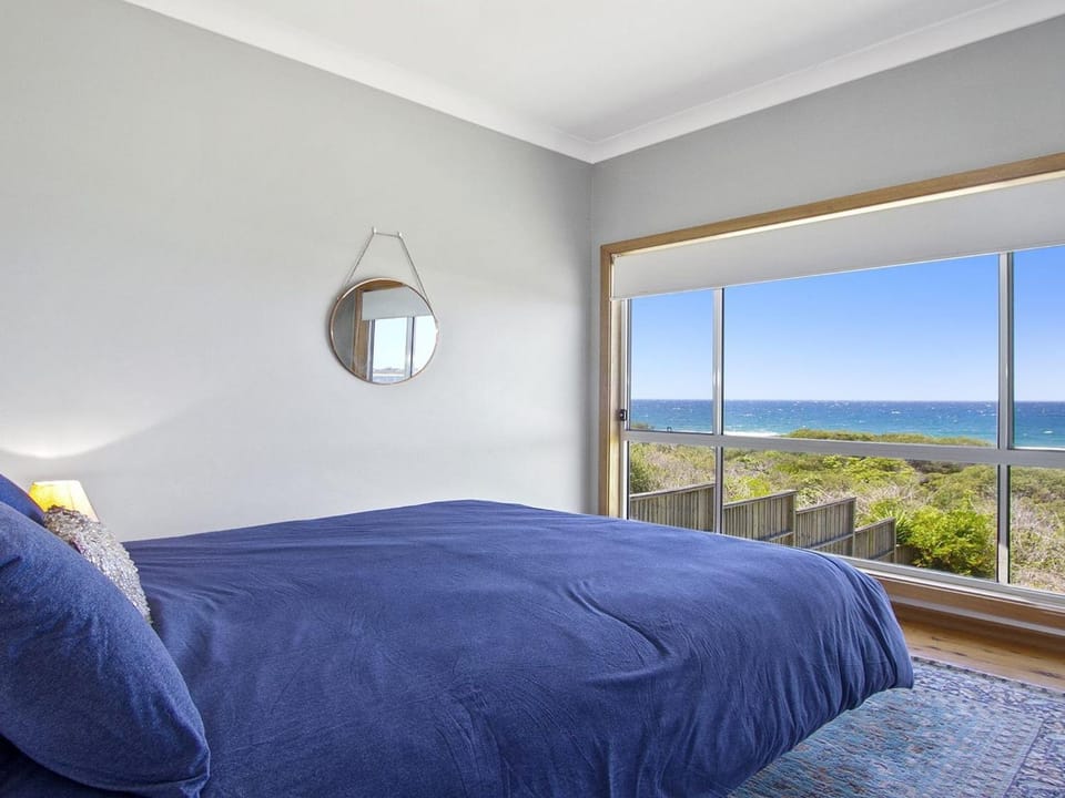 Blue Horizon at Culburra Beach House in Culburra Beach