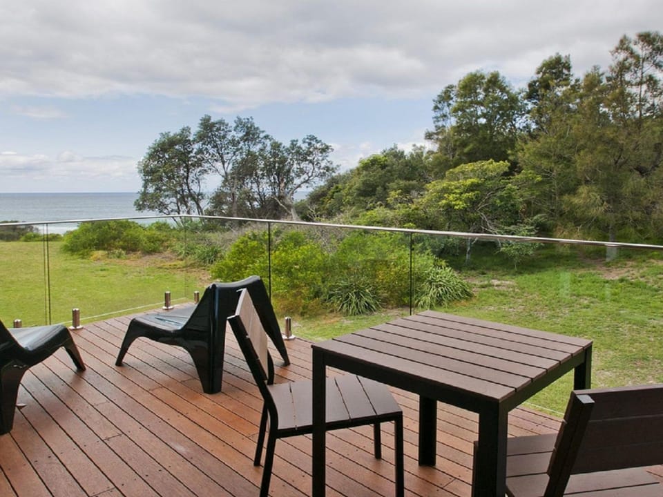 Farrant House House in Culburra Beach