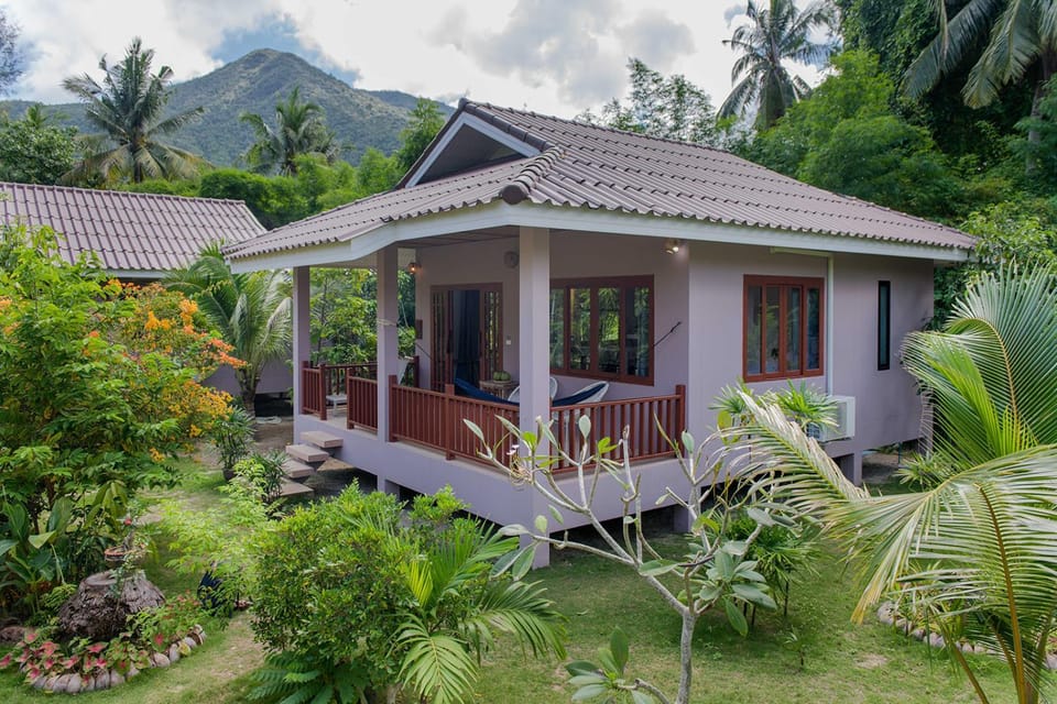Boonya Swiss Home House in Ban Tai