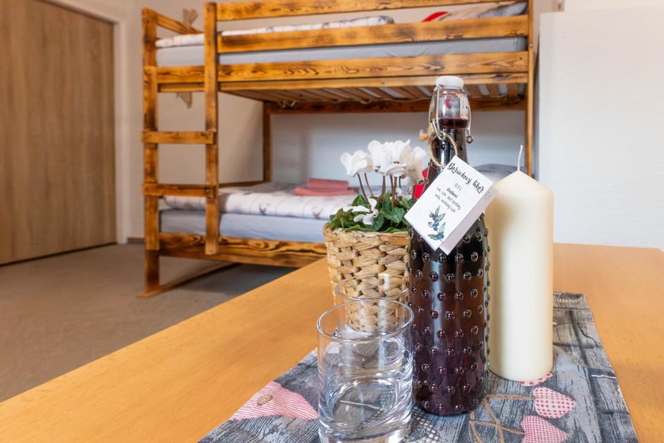 Decorative detail, bunk bed