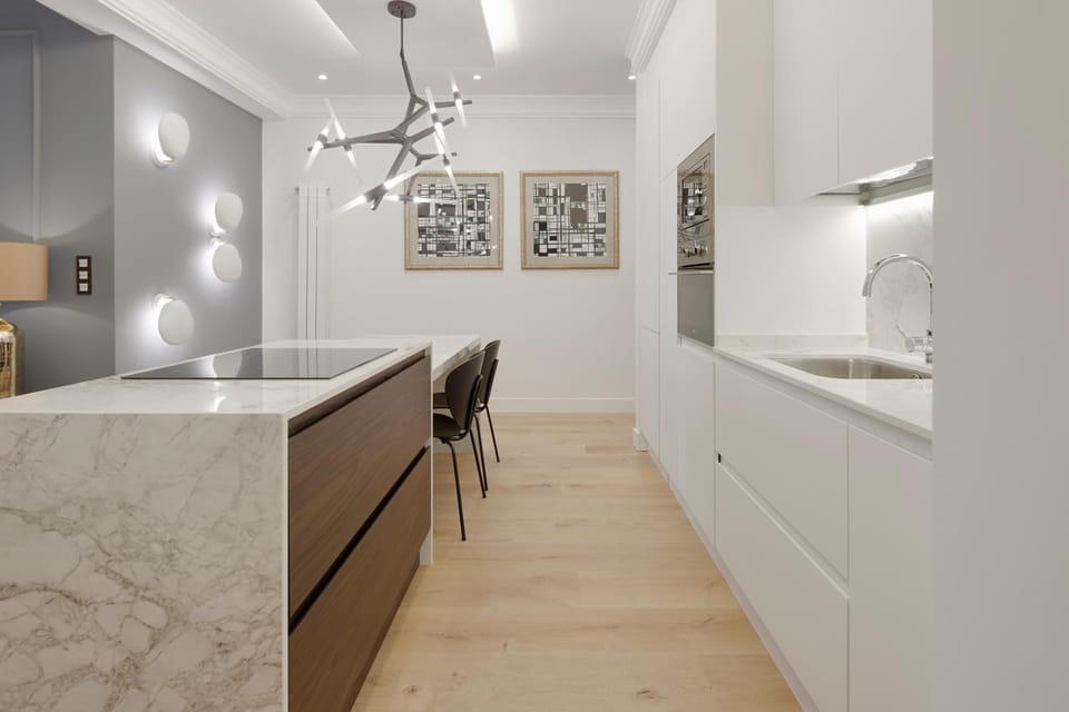 Kitchen or kitchenette