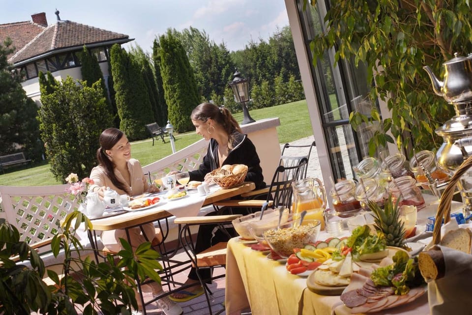 Restaurant/places to eat, Food and drinks, Food, Breakfast