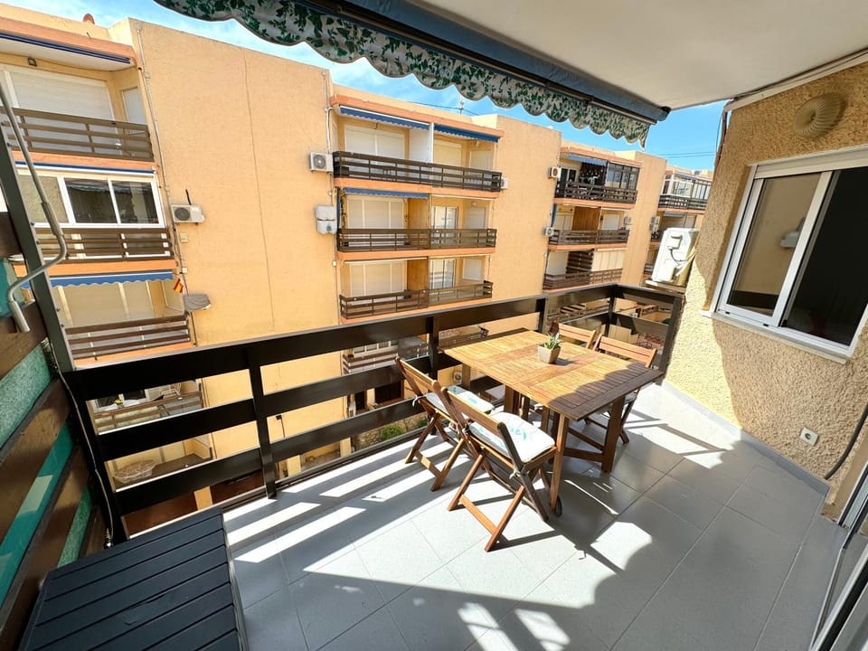 Las Lanzas LZNZR House in Alacantí
