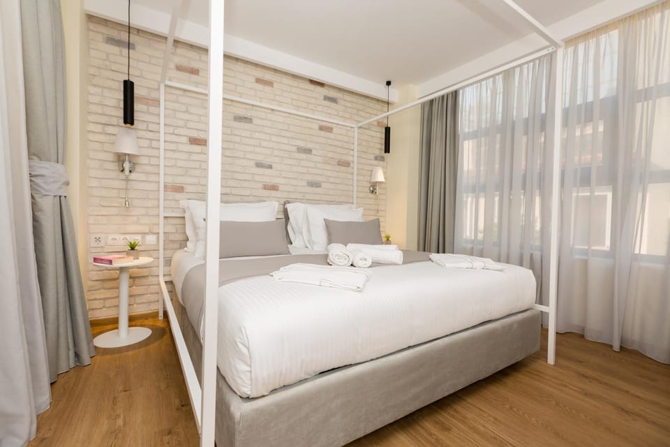 SUITES@SYNGROU-FIX Hotel in Athens