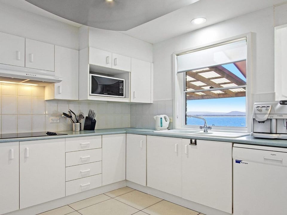 Penguin Head Retreat House in Culburra Beach