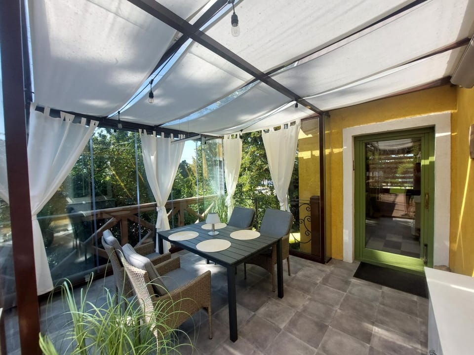 Balcony/Terrace, Balcony/Terrace