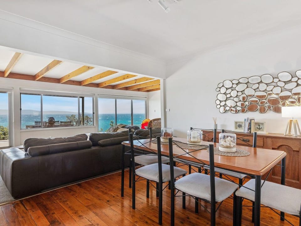 Seaspray House in Culburra Beach