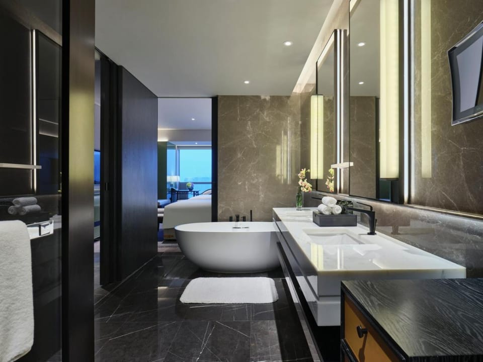 Bathroom, Bath