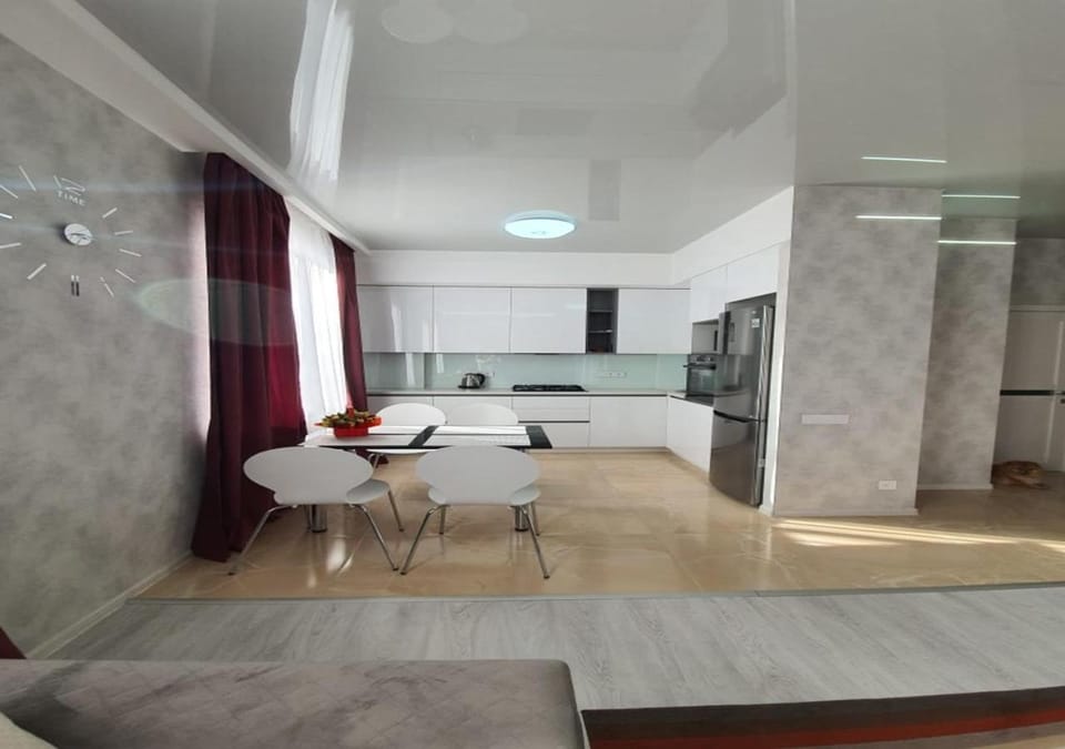 Lux New Apartment новобудова Apartment in Kharkiv