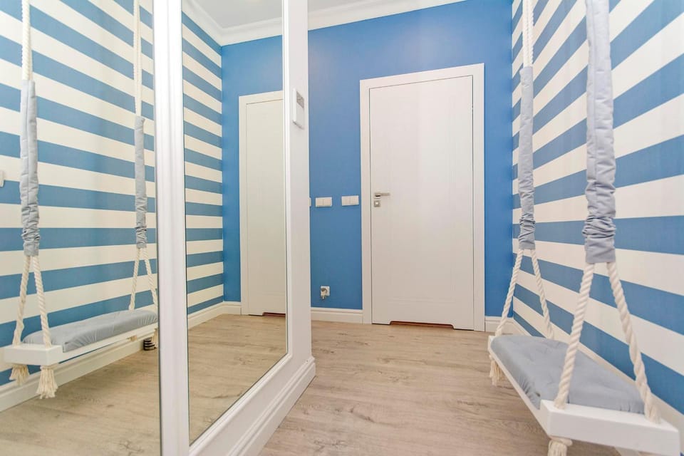 Facade/entrance, Decorative detail