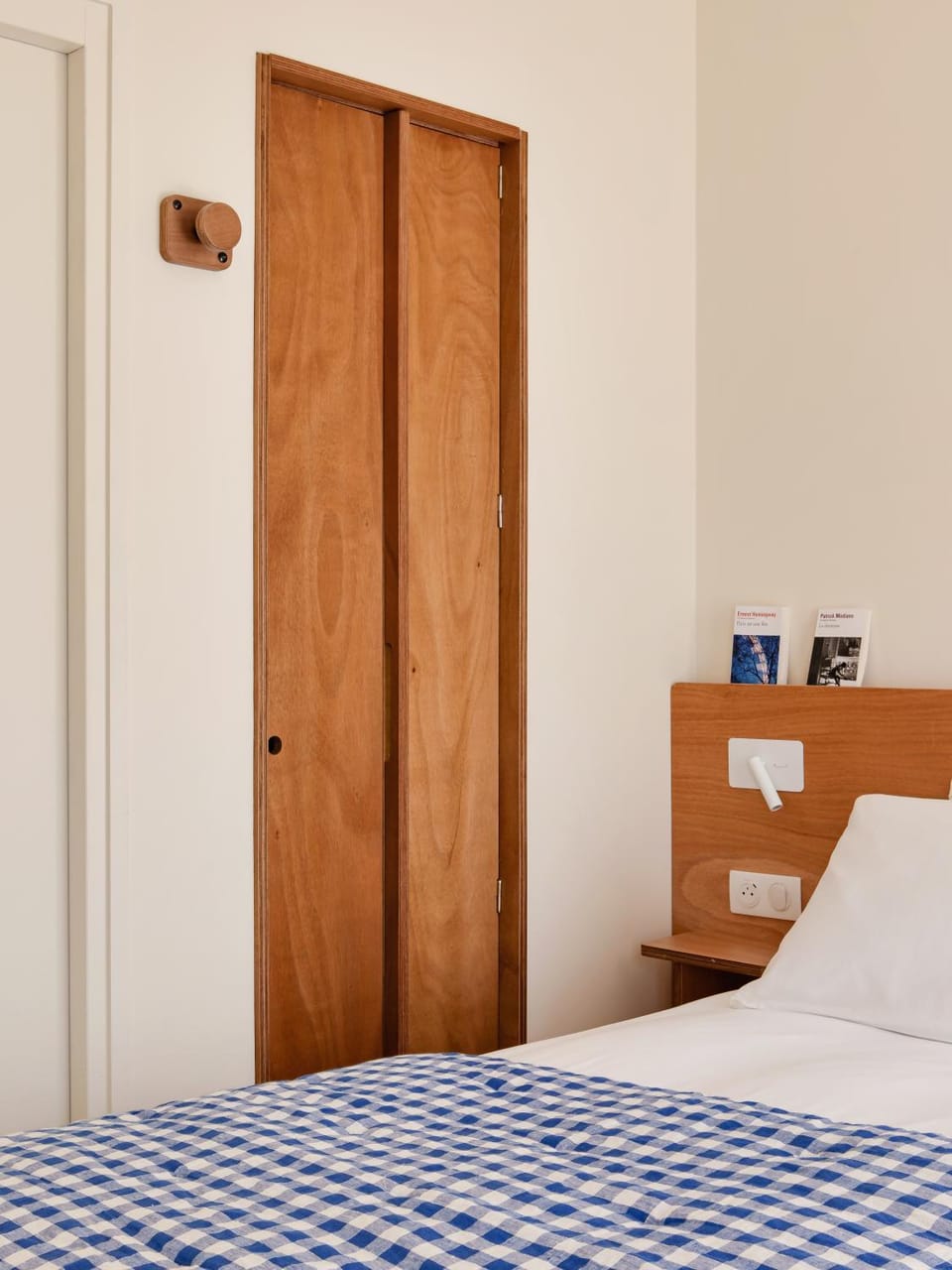 Alfred Hotels Paris Lecourbe- Hôtel Rénové Hotel in Paris