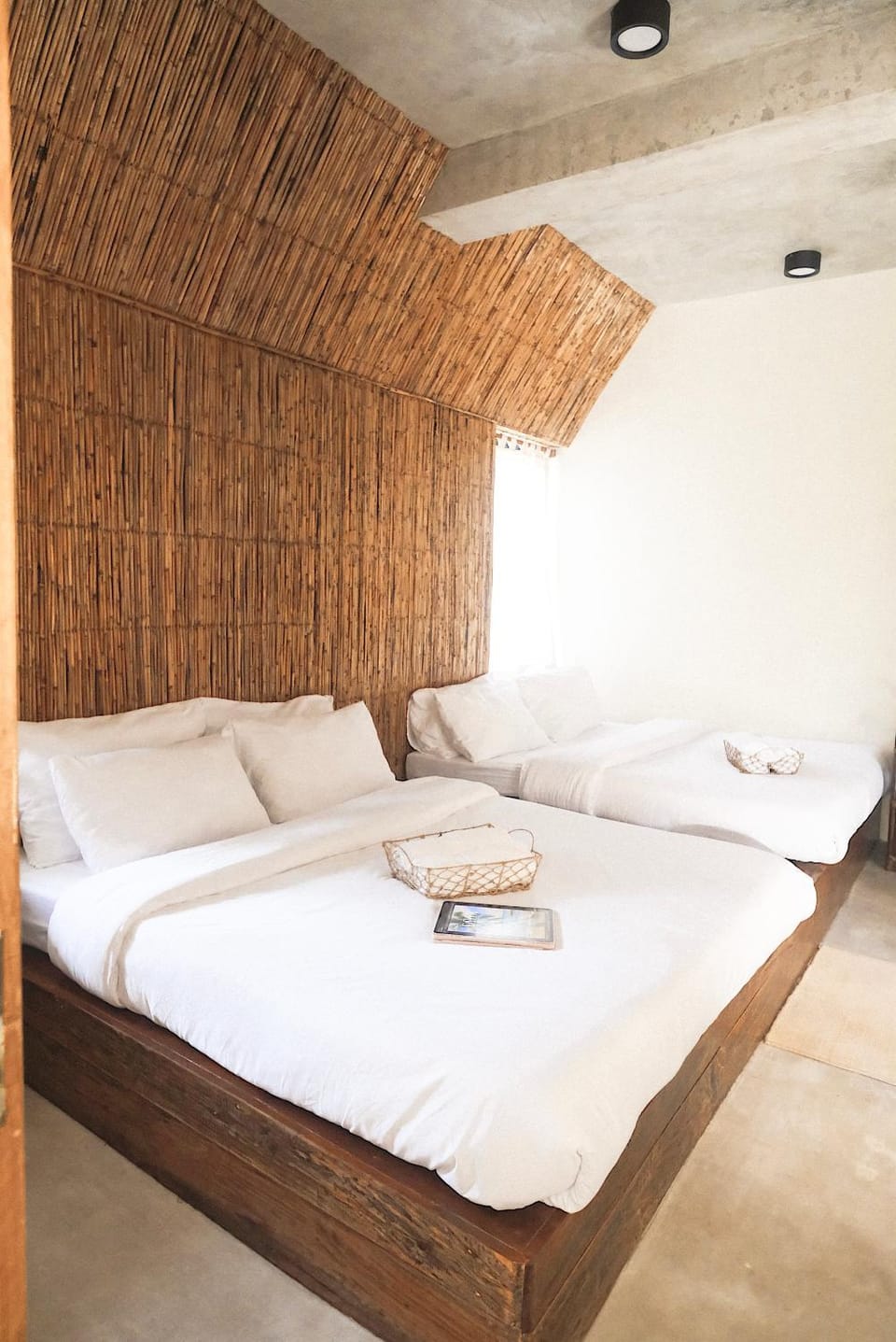 Bedroom, Family
