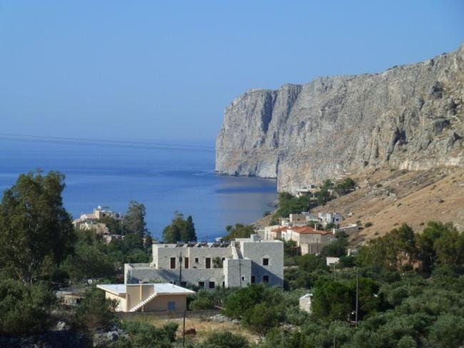 Day, Natural landscape, Mountain view, Sea view