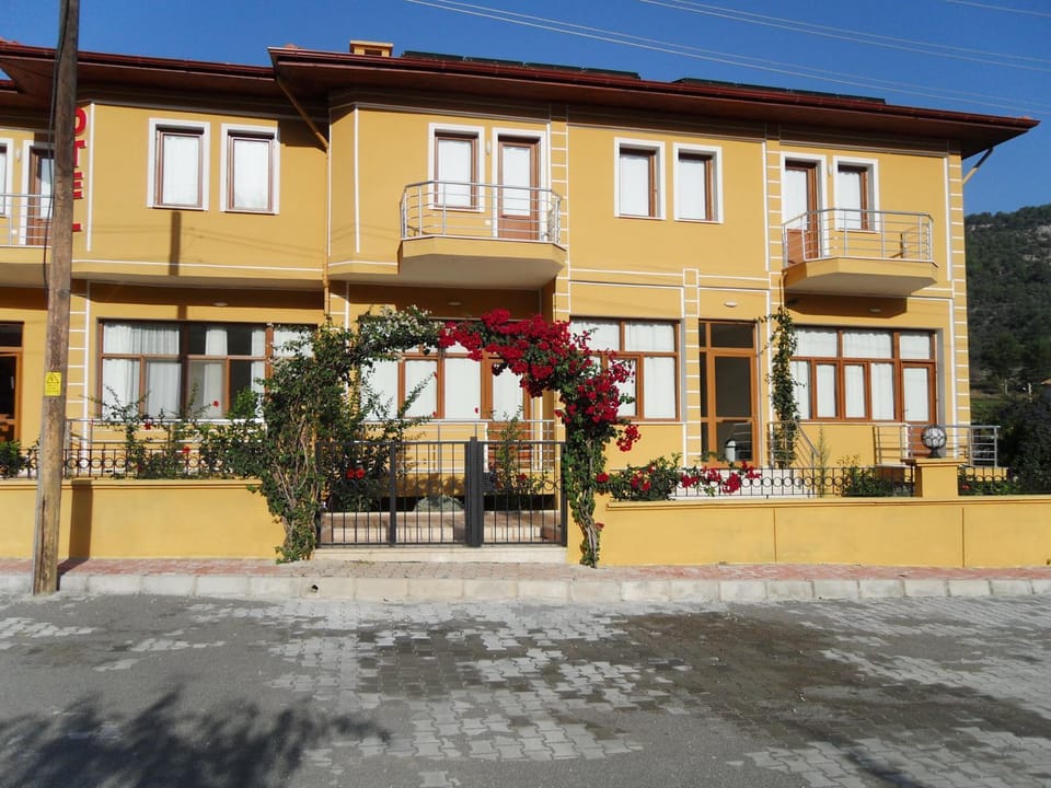 Facade/entrance, Other