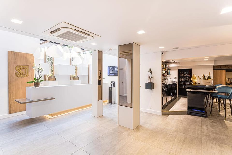 Lobby or reception, Lounge or bar