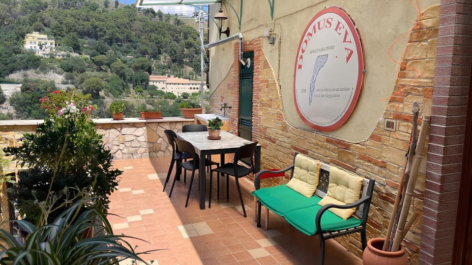 Patio, Balcony/Terrace