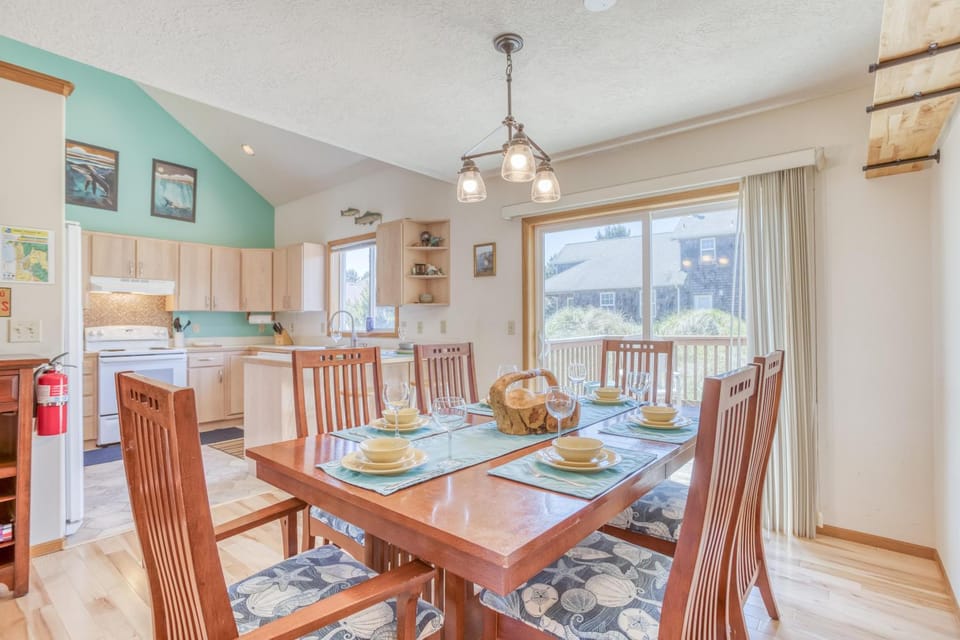 Sand Dollar Find - Meredith Lodging House in Pacific City