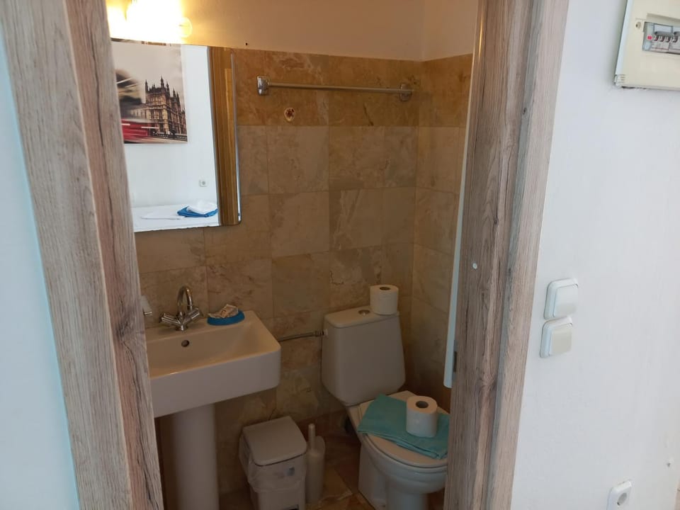 Serifos Palace Apartment hotel in Milos