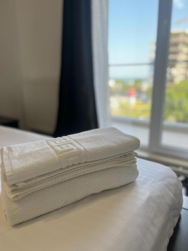 FratellyVibe Mamaia Apartment in Constanta