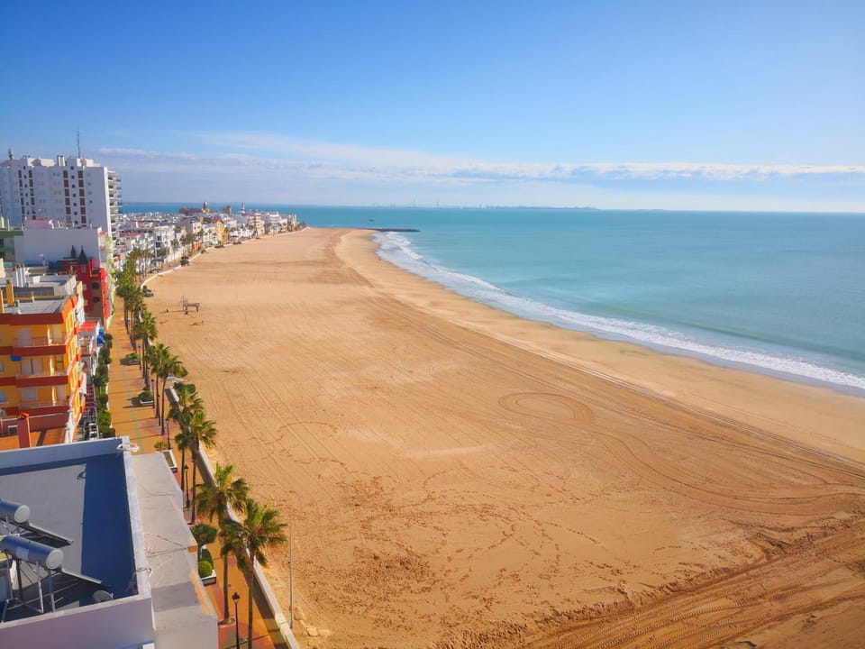 Una ventana al mar Apartment in Rota