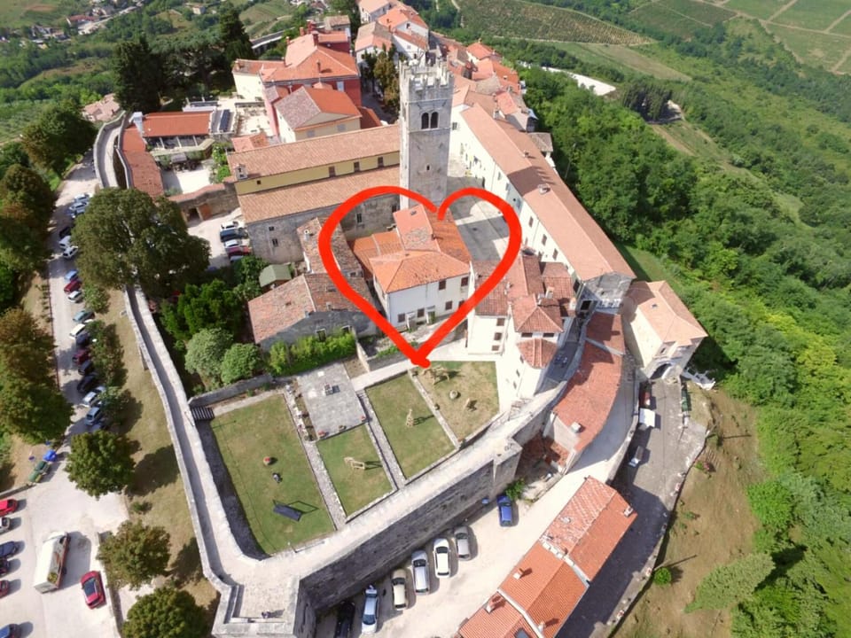 Bird's eye view, City view, Landmark view