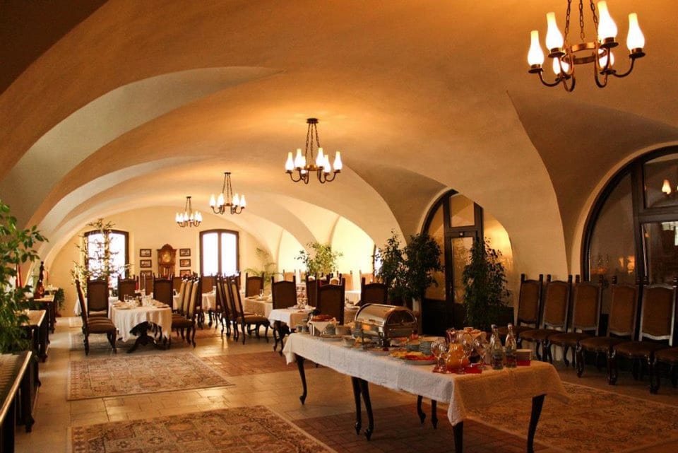 Restaurant/places to eat, On site, Buffet breakfast