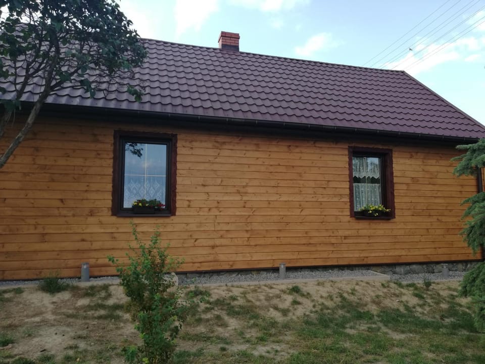 120-letnia chatka drewniana House in Poland