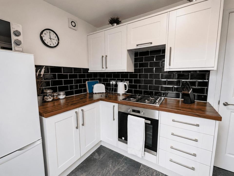microwave, oven, kitchen