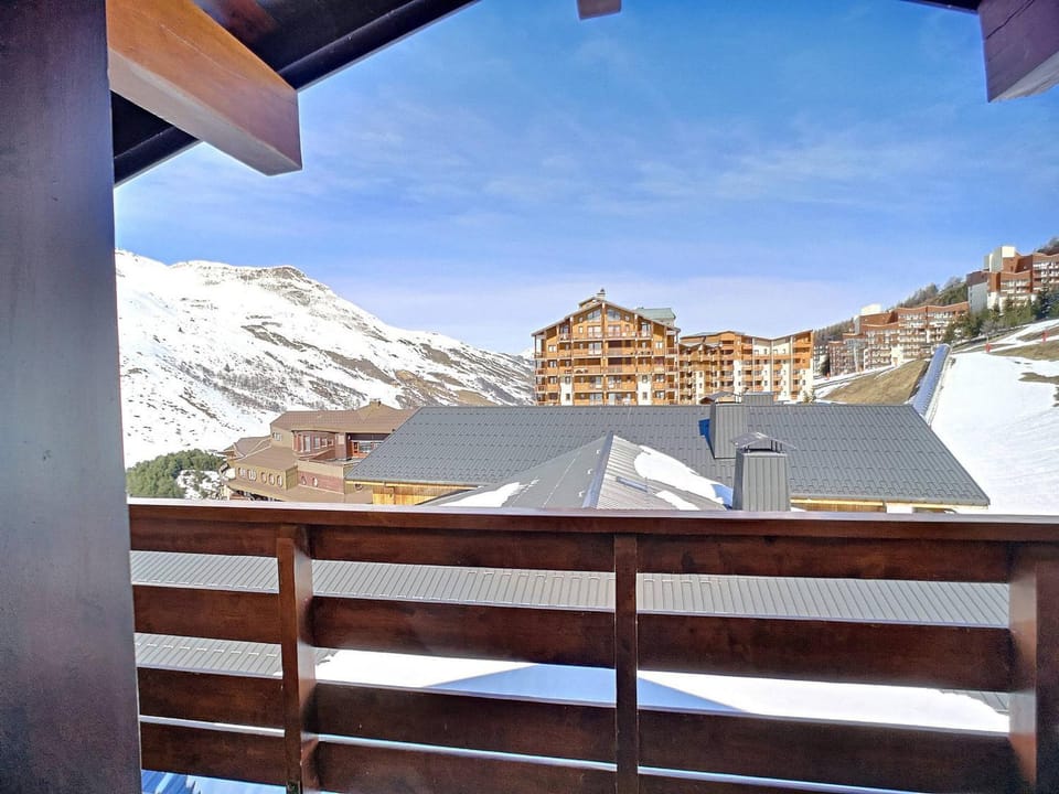 Appartement Économique 4 Pièces, Ski aux Pieds, 6 Pers, Wifi, Parking - FR-1-178-13 Apartment in Les Allues