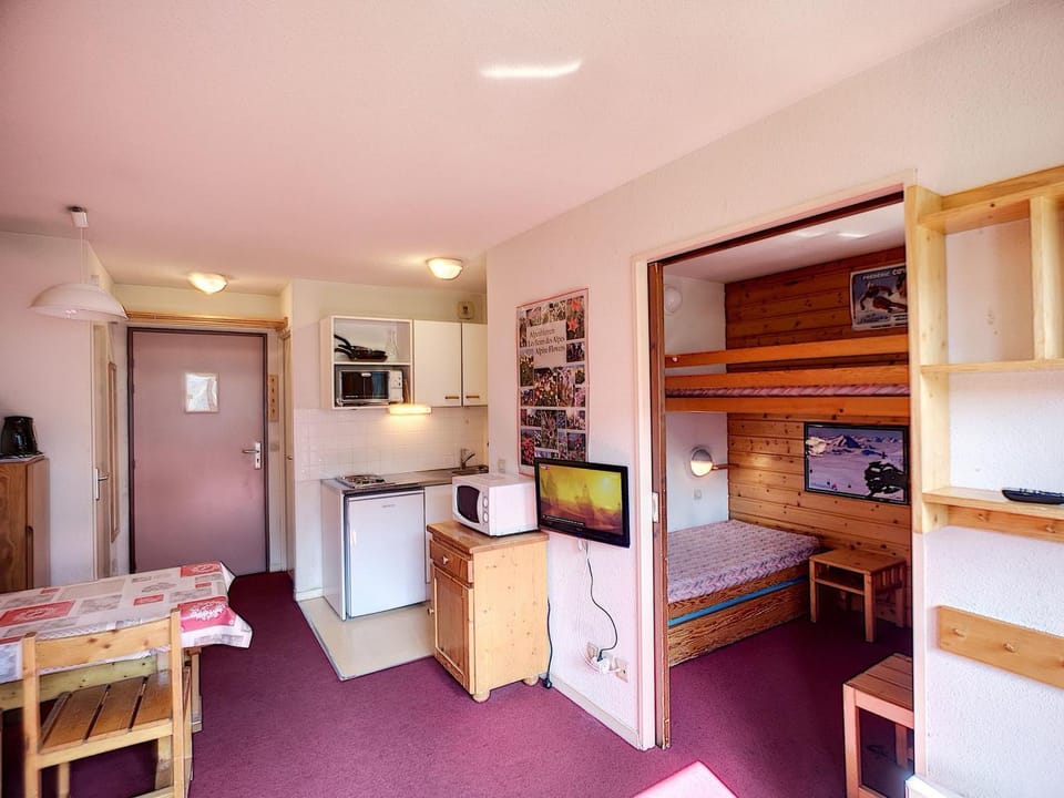Appartement 2 pièces, 4 pers, ski aux pieds, wifi, animaux admis - FR-1-178-16 Apartment in Les Allues