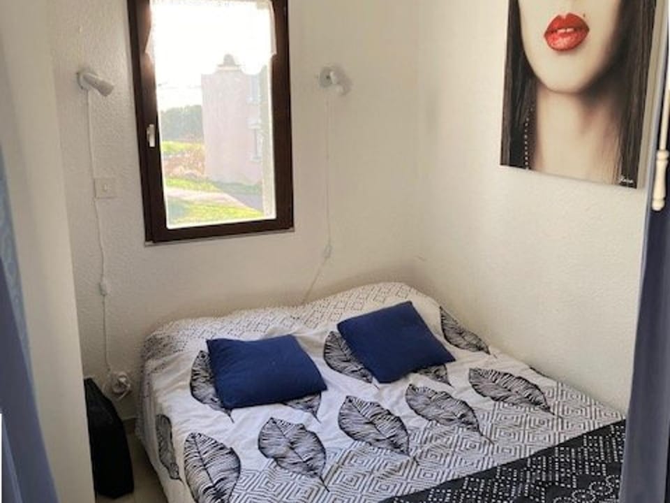 Studio Cabine à Le Barcarès, 4 couchages, terrasse, parking, piscine et activités sportives - FR-1-195-23 Cabin in Le Barcarès