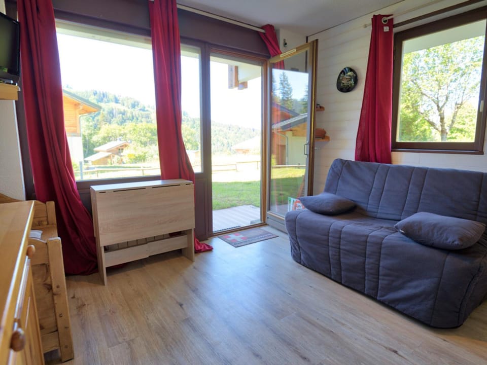 Studio charmant pour 4 pers avec parking à Notre-Dame-de-Bellecombe - FR-1-505-49 Apartment in Notre-Dame-de-Bellecombe