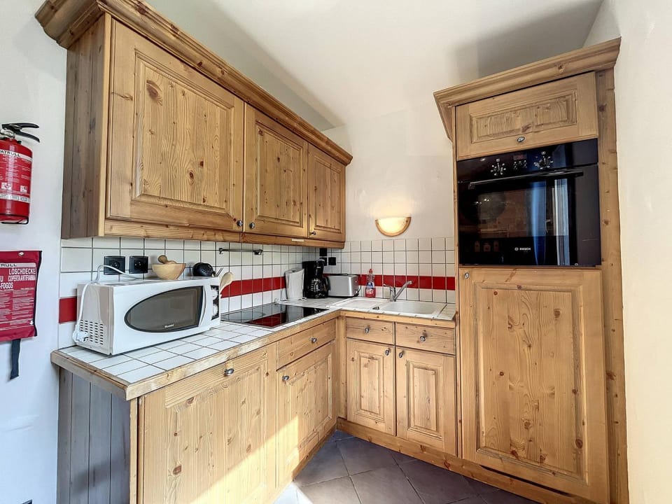 Appartement T3 au Centre de Chamonix avec WIFI et Parking - FR-1-507-3 Apartment in Chamonix