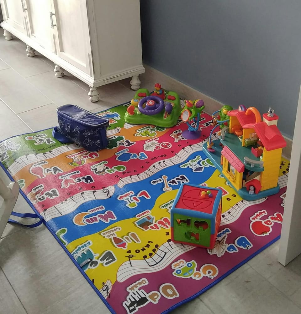 Kids's club, children