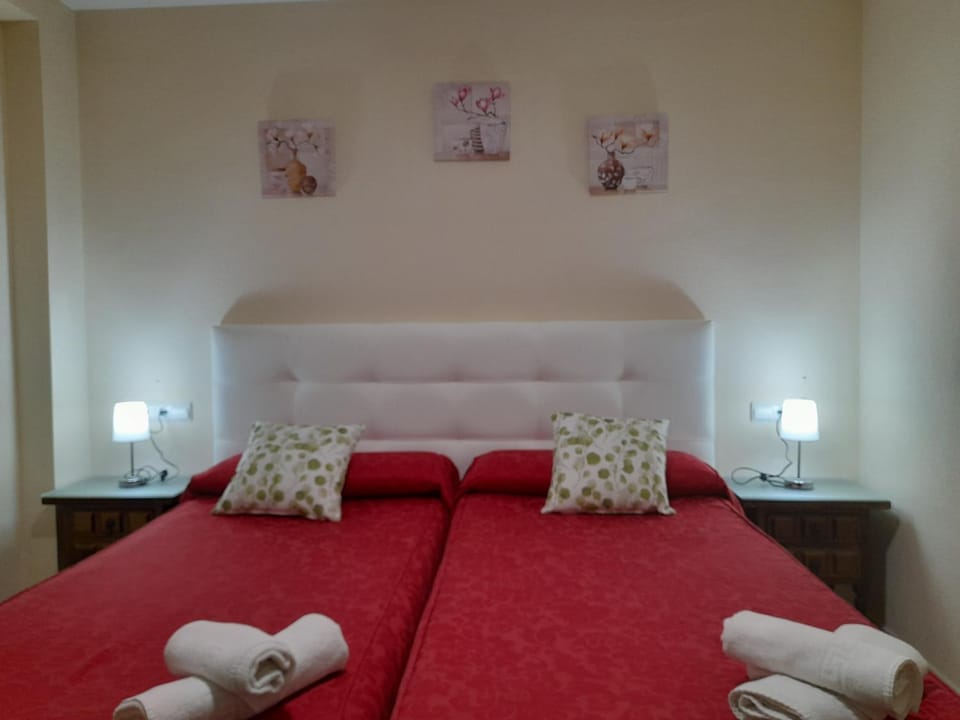 Hostal San Roque Hostel in Guadalajara