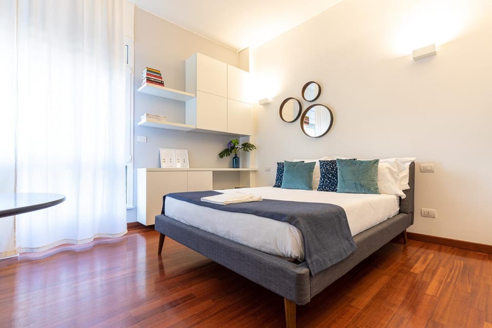 Bed, Photo of the whole room
