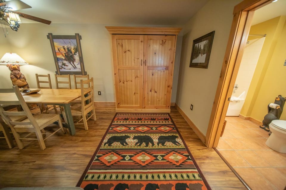 Expedition Station 8590 by SummitCove Lodging in Colorado House in Keystone