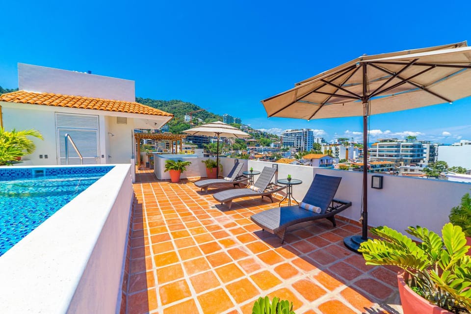Balcony/Terrace, Swimming pool, Swimming pool
