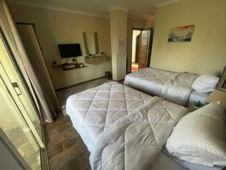 Timo Pyramids View Apartment in Egypt