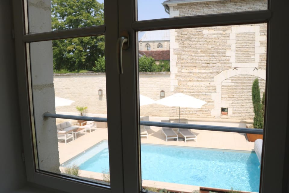 Garden view, Swimming pool, sunbed