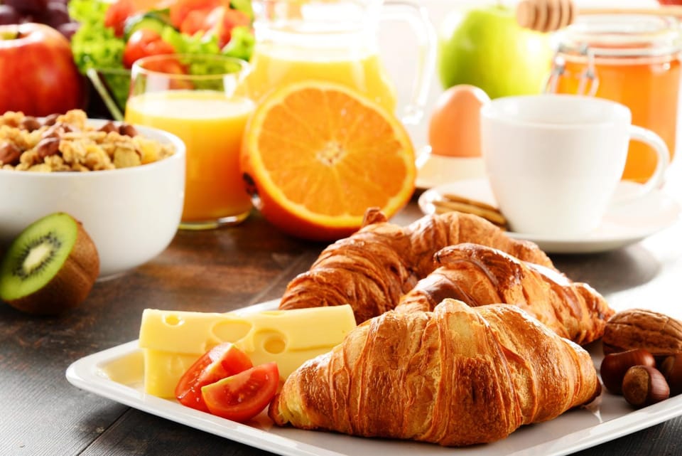 Food and drinks, Food, Breakfast, Continental breakfast