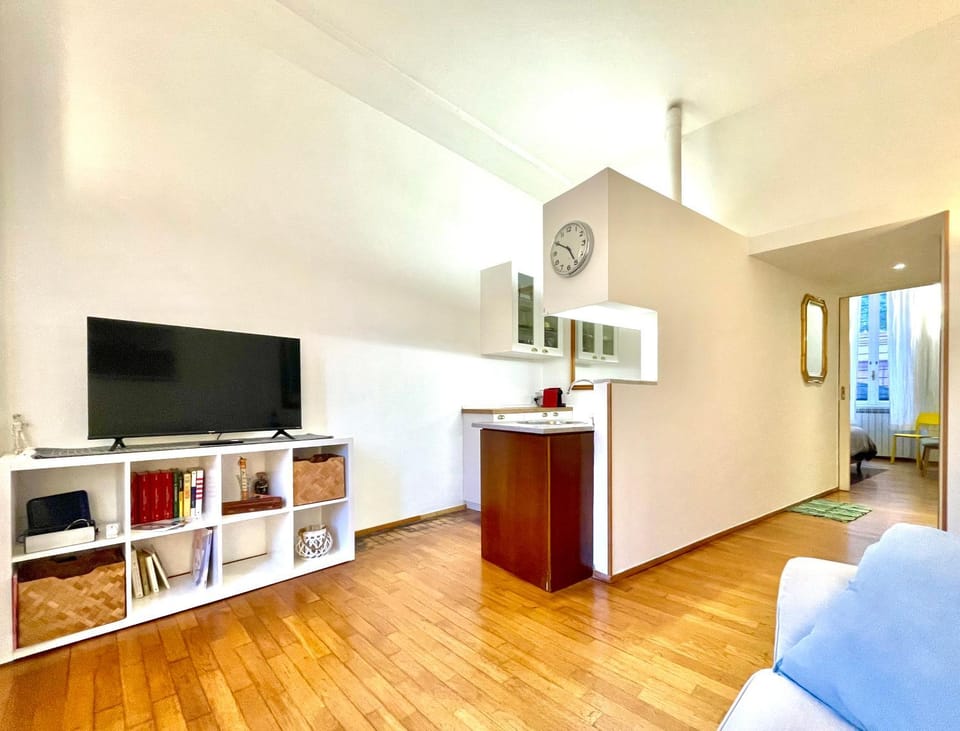 Communal lounge/ TV room, TV and multimedia, Kitchen or kitchenette, Living room, Seating area