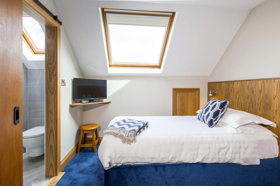 TV and multimedia, Photo of the whole room