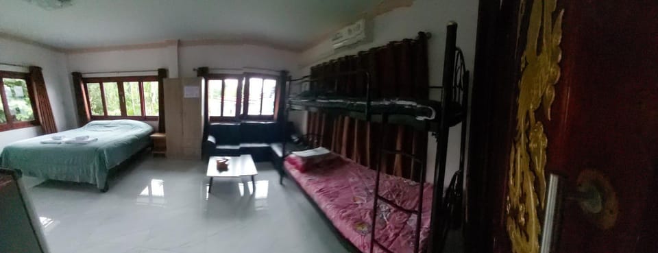 Khwahol Guesthouse Bed and Breakfast in Koh Samui