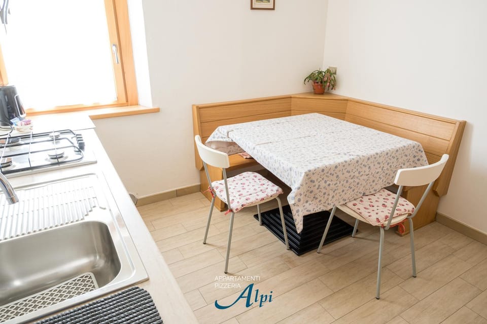 Kitchen or kitchenette, kitchen