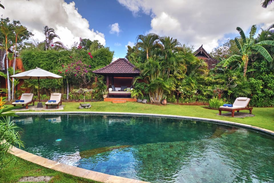 Pool view, Swimming pool