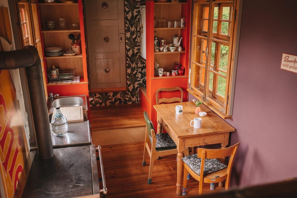 Dining area, kitchen