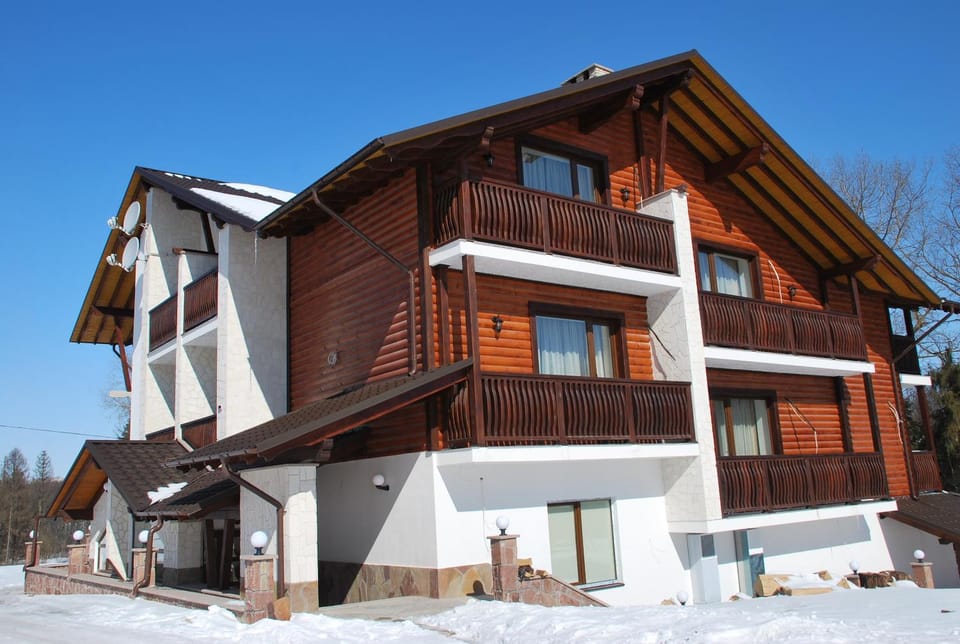 Property building, Winter