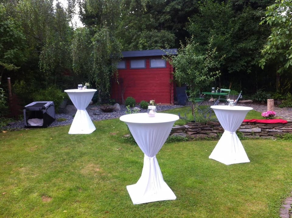 Property building, Garden, Banquet/Function facilities